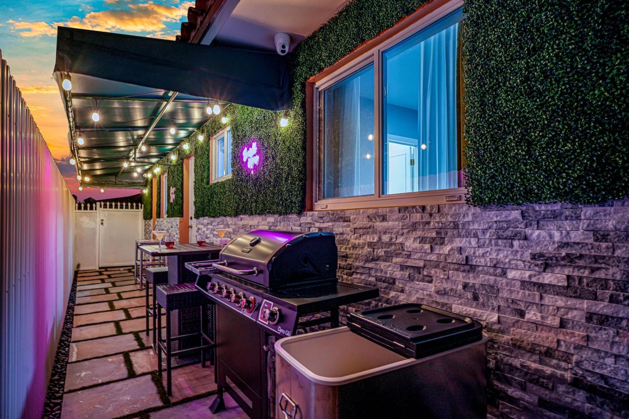 Vacay Spot Happy Escape 15 Min Beach Massage Shower Prime Loc! 6 Blocks Away From Bars, Nite Clubs, Res, Shops Майами Экстерьер фото